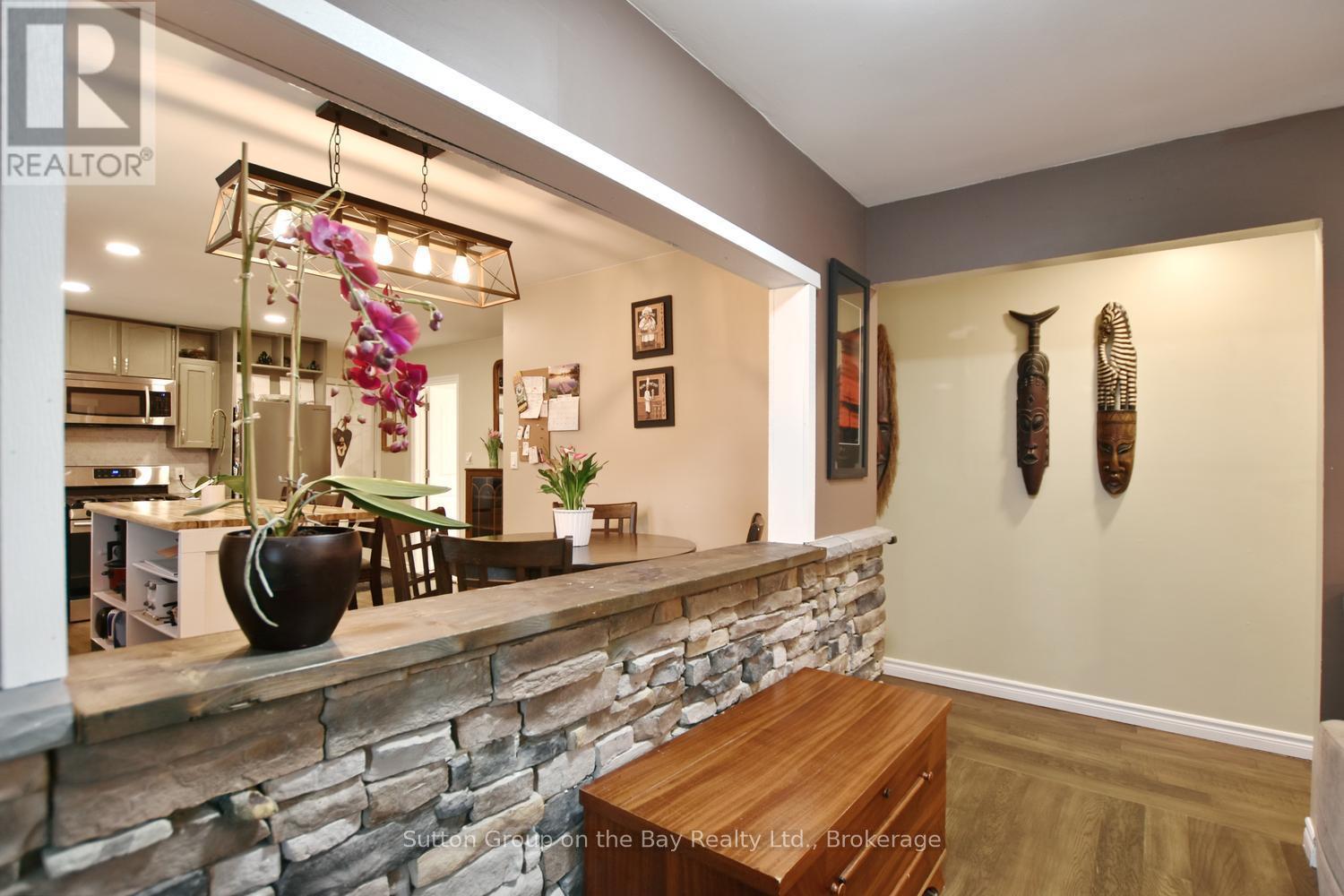 Opening from kitchen to LR - 238 Mccrea Drive, Clearview (Stayner), ON - Indoor Photo Showing Other Room