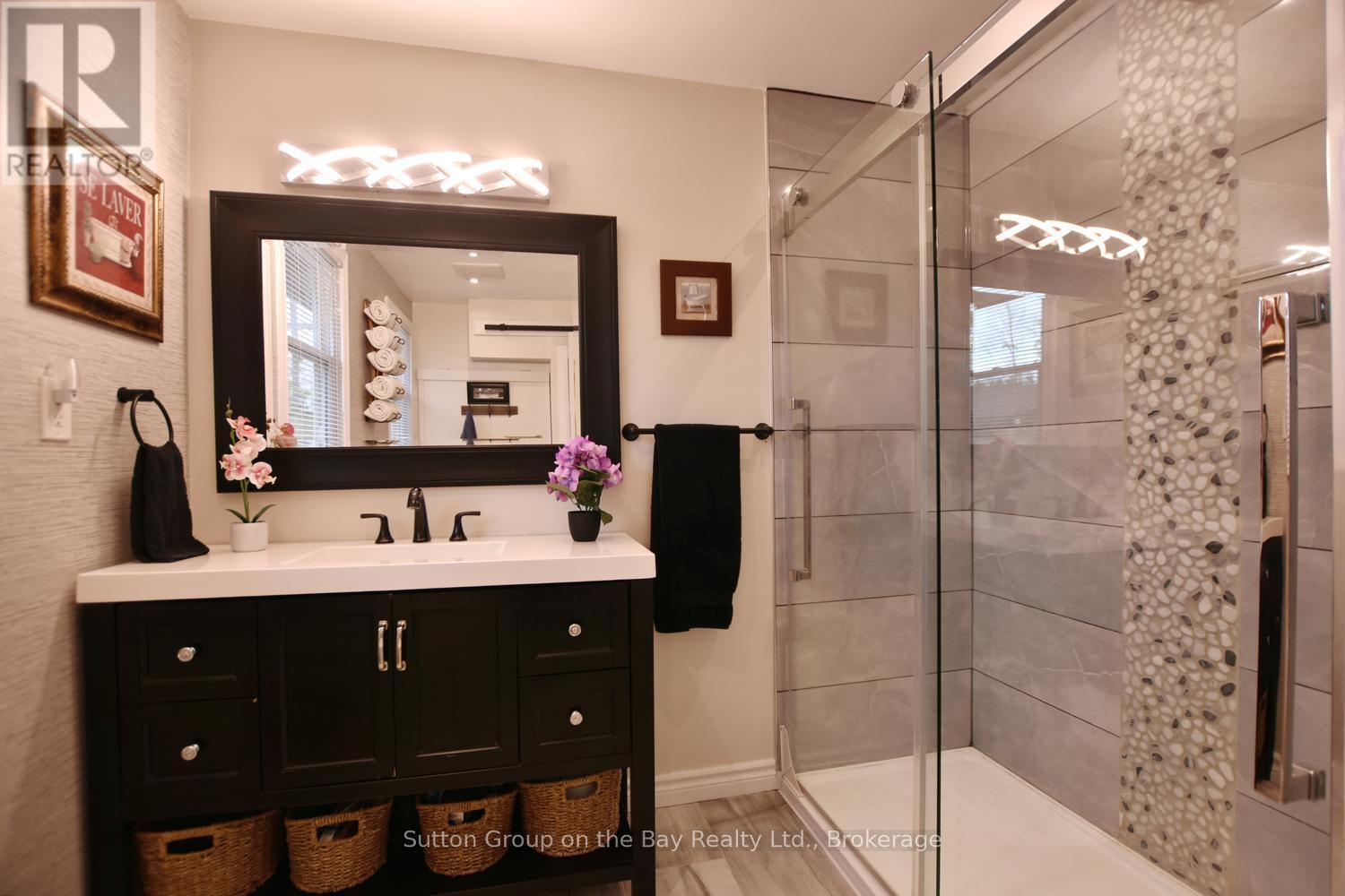 Newer Vanity & Mirror - 238 Mccrea Drive, Clearview (Stayner), ON - Indoor Photo Showing Bathroom
