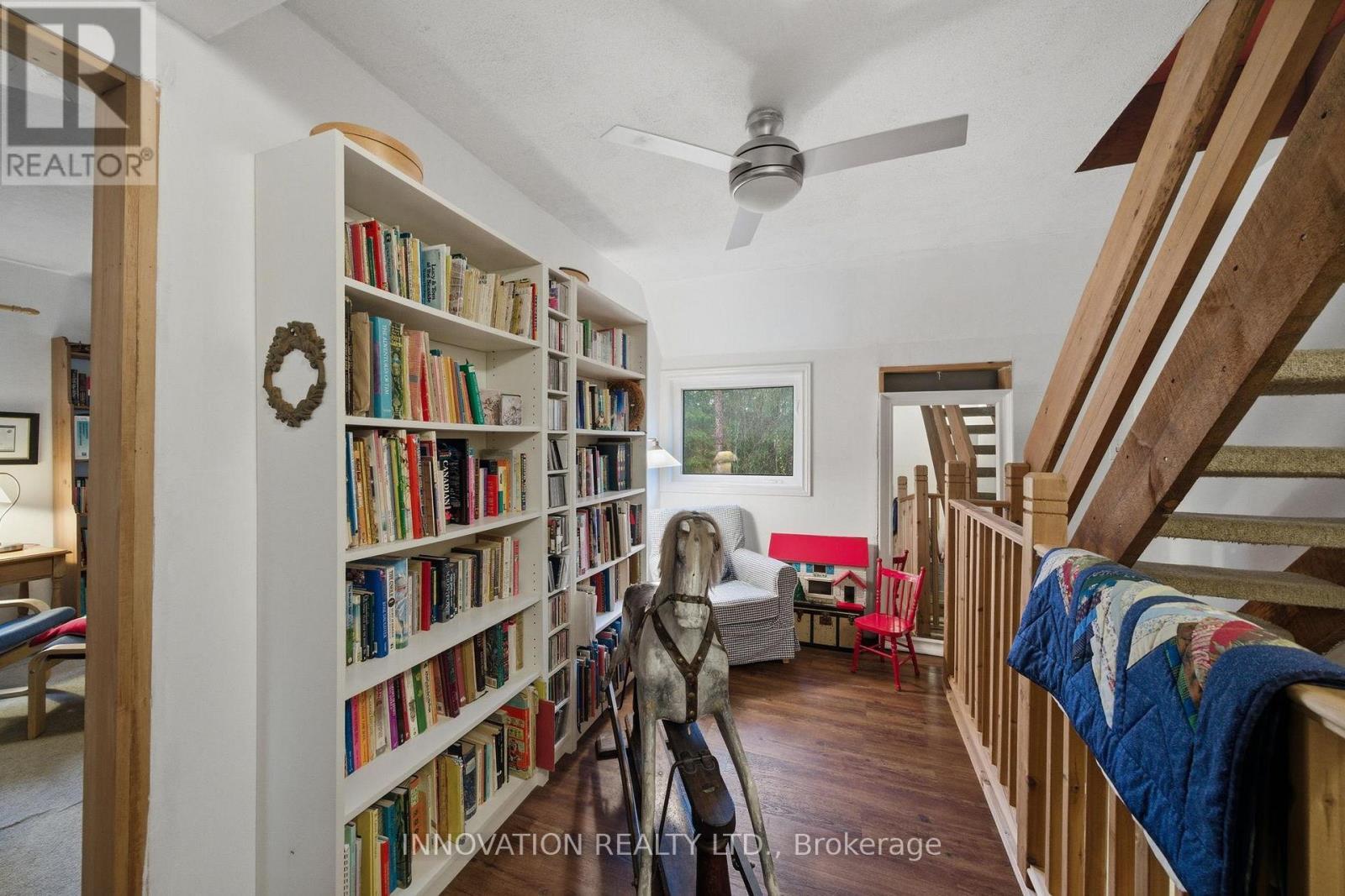 6922 Flewellyn Road, Ottawa, ON - Indoor