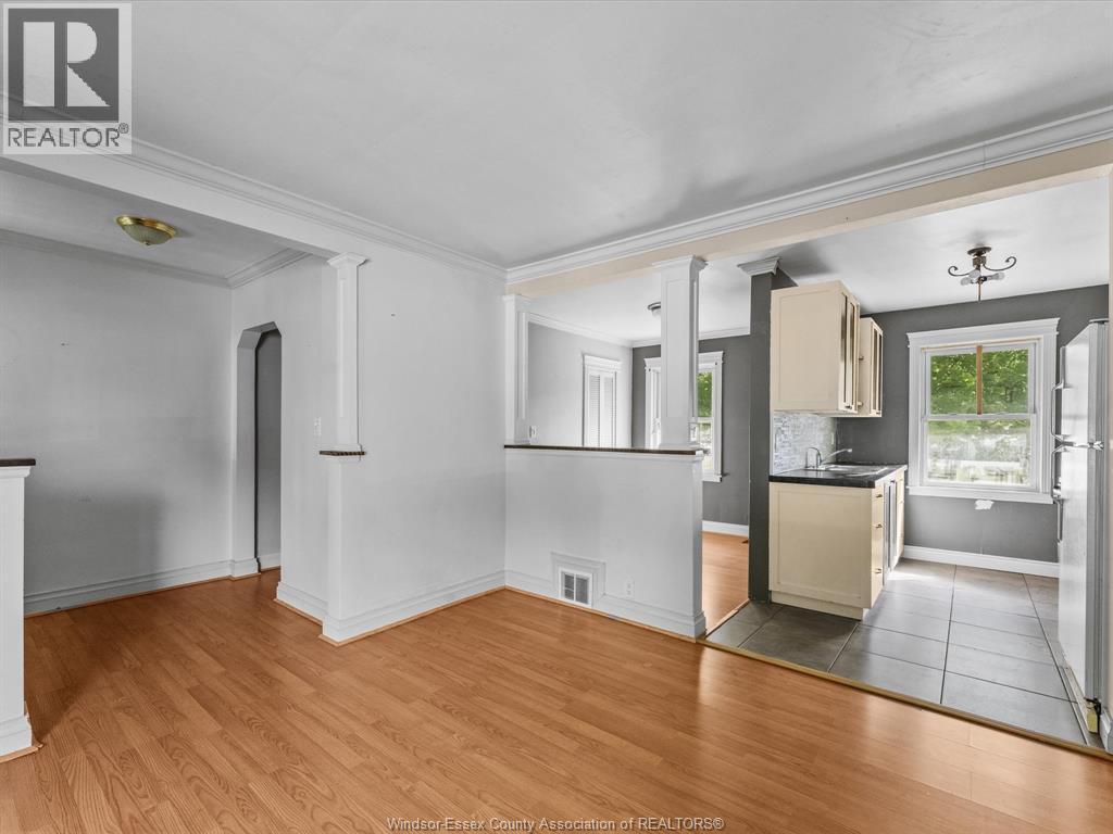 962 Merritt, Windsor, ON - Indoor Photo Showing Kitchen