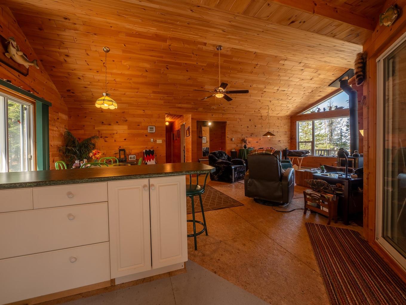 15 Lily Pad Road, S. Of Kenora, ON