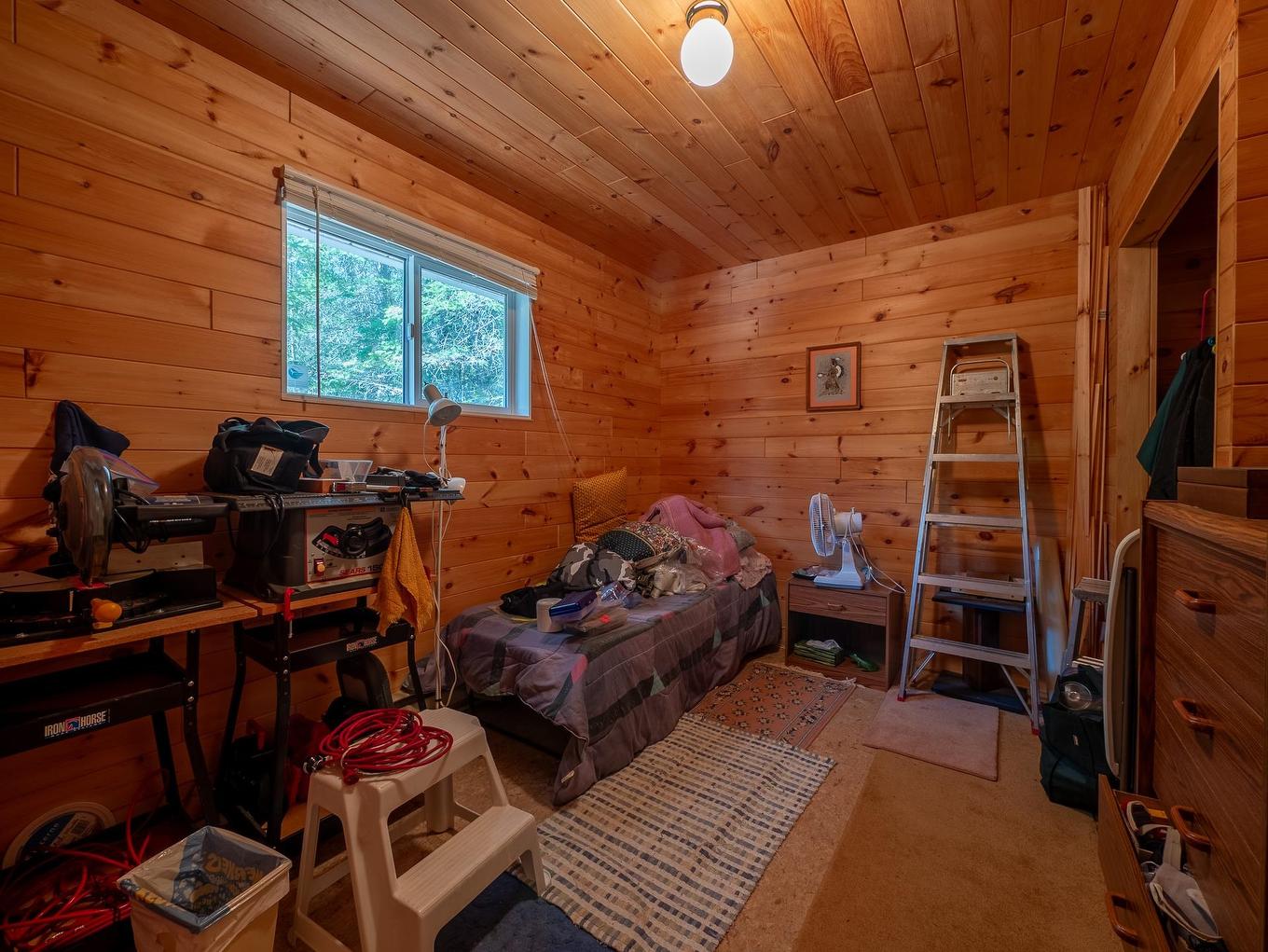 15 Lily Pad Road, S. Of Kenora, ON