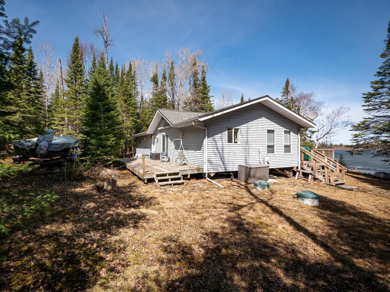 15 Lily Pad Road, S. Of Kenora, ON