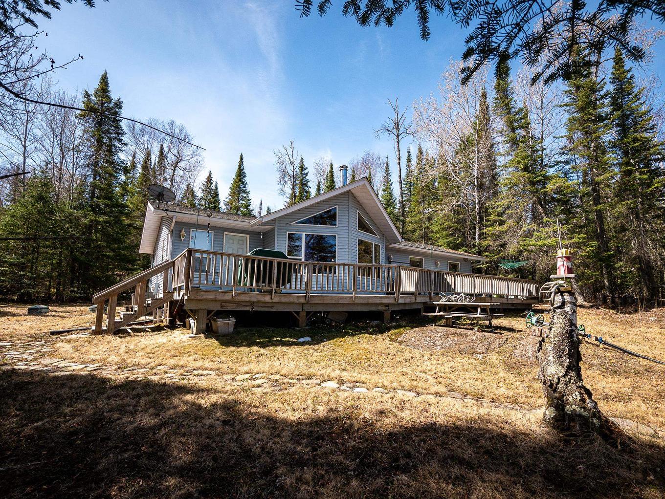 15 Lily Pad Road, S. Of Kenora, ON