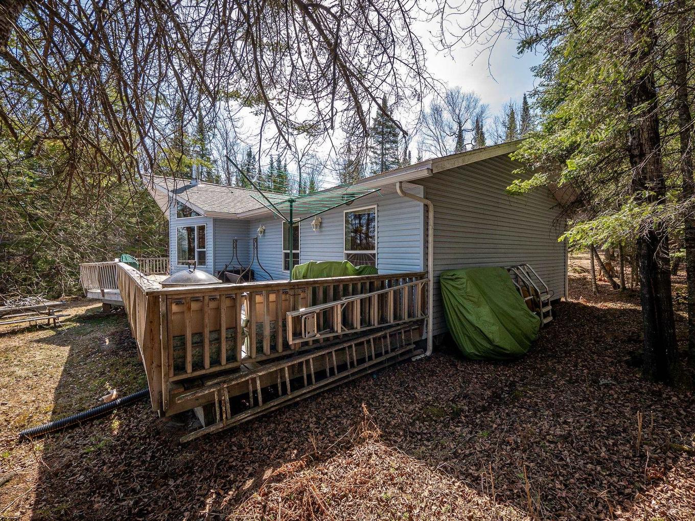 15 Lily Pad Road, S. Of Kenora, ON