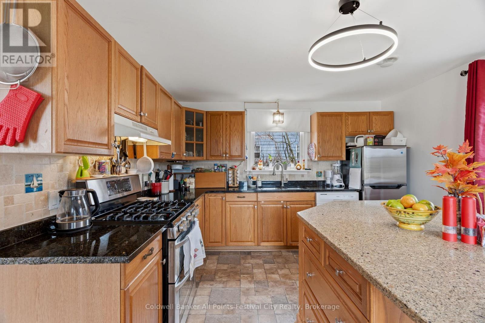 13 Ravine Park Road S, Central Huron (Goderich), ON - Indoor Photo Showing Kitchen