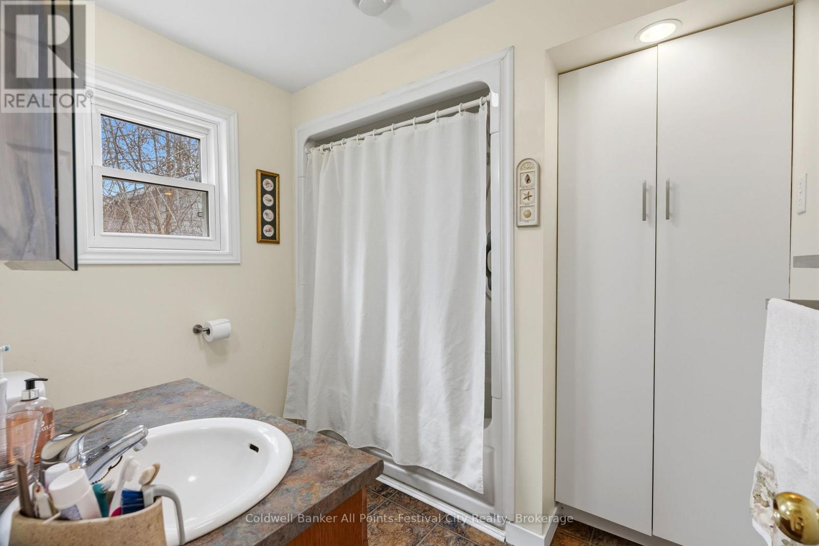 13 Ravine Park Road S, Central Huron (Goderich), ON - Indoor Photo Showing Bathroom