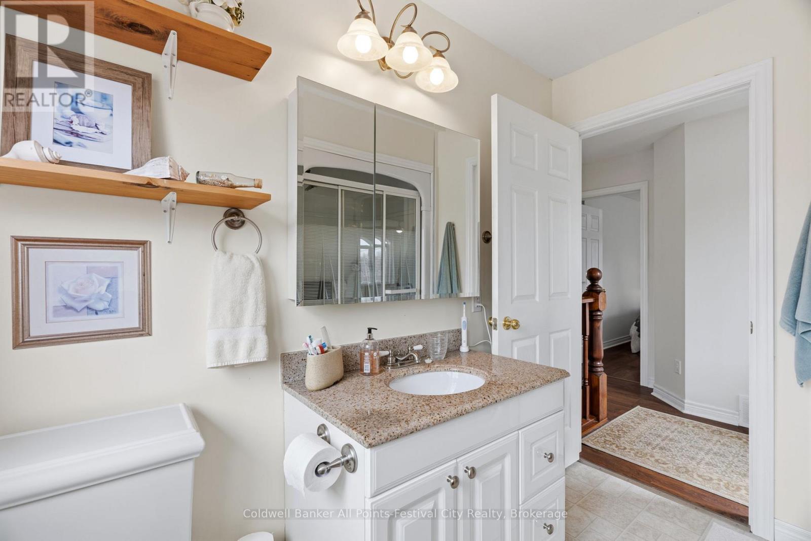 13 Ravine Park Road S, Central Huron (Goderich), ON - Indoor Photo Showing Bathroom