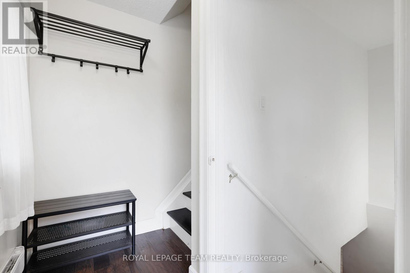 216 Steenbakkers Private, Ottawa, ON - Indoor Photo Showing Other Room