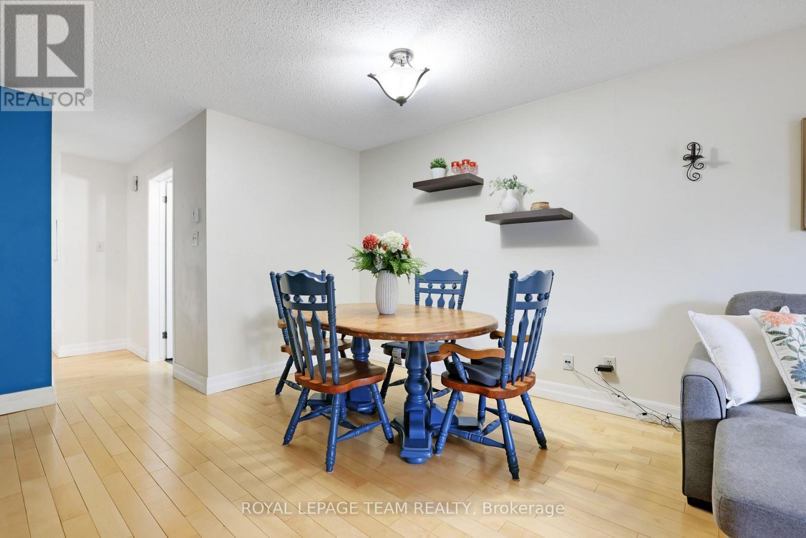 216 Steenbakkers Private, Ottawa, ON - Indoor Photo Showing Dining Room