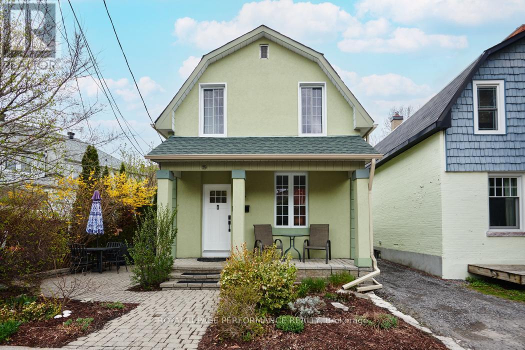 19 Windsor Avenue, Ottawa, ON - Outdoor With Deck Patio Veranda