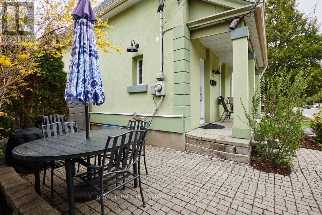 19 Windsor Avenue, Ottawa, ON - Outdoor With Deck Patio Veranda