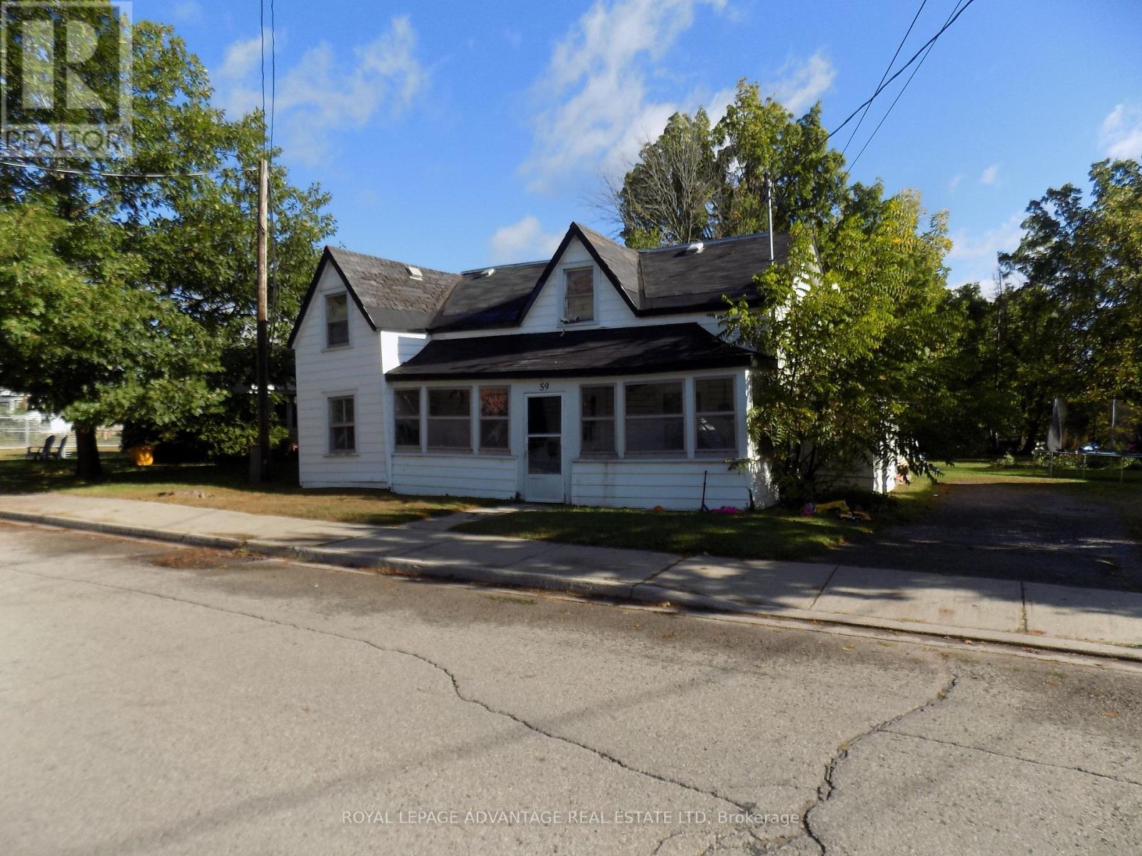 59 Drummond Street E, Perth, ON - Outdoor With Facade