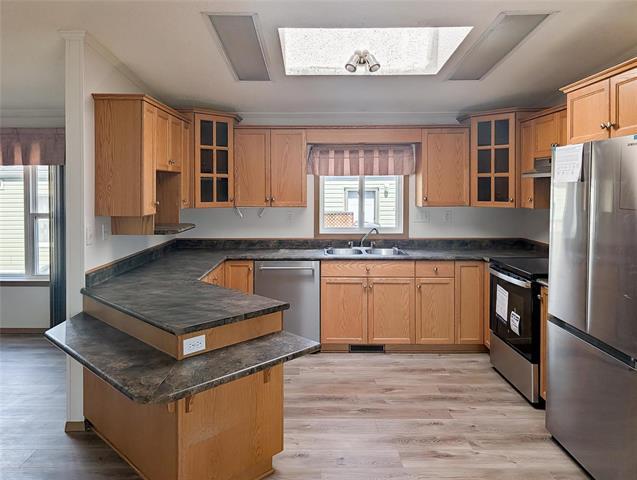 56 Sandale Dr, Winnipeg, MB