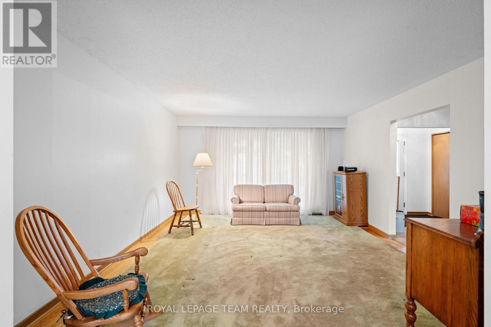 7 Centrepark Drive, Ottawa, ON
