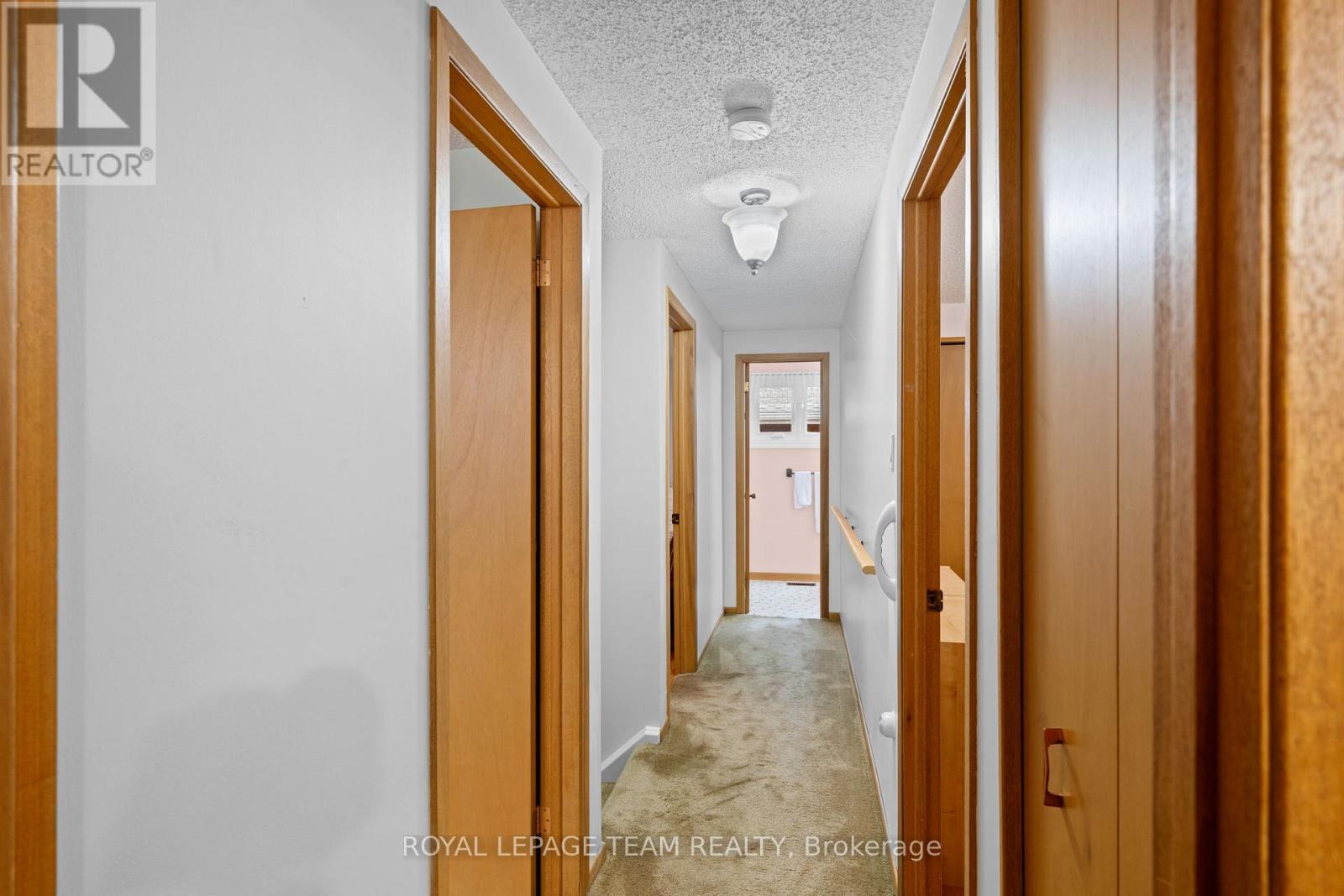 7 Centrepark Drive, Ottawa, ON