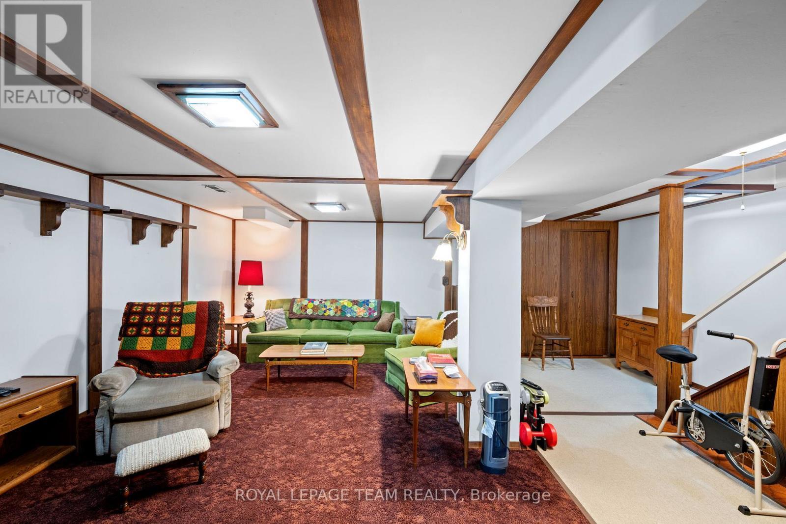 7 Centrepark Drive, Ottawa, ON
