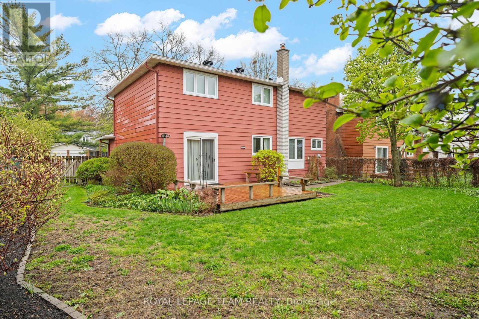 7 Centrepark Drive, Ottawa, ON