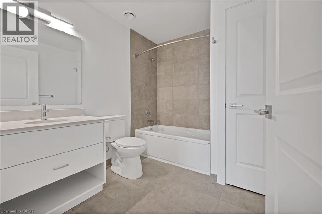 15 Glebe Street Unit# 1904, Cambridge, ON - Indoor Photo Showing Bathroom
