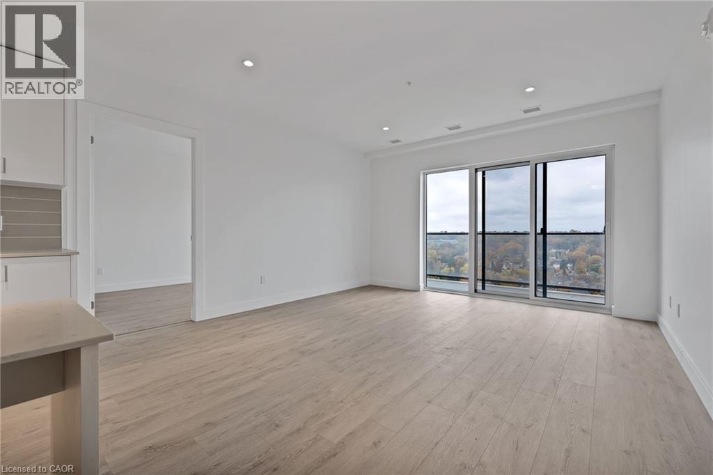 15 Glebe Street Unit# 1904, Cambridge, ON - Indoor Photo Showing Other Room