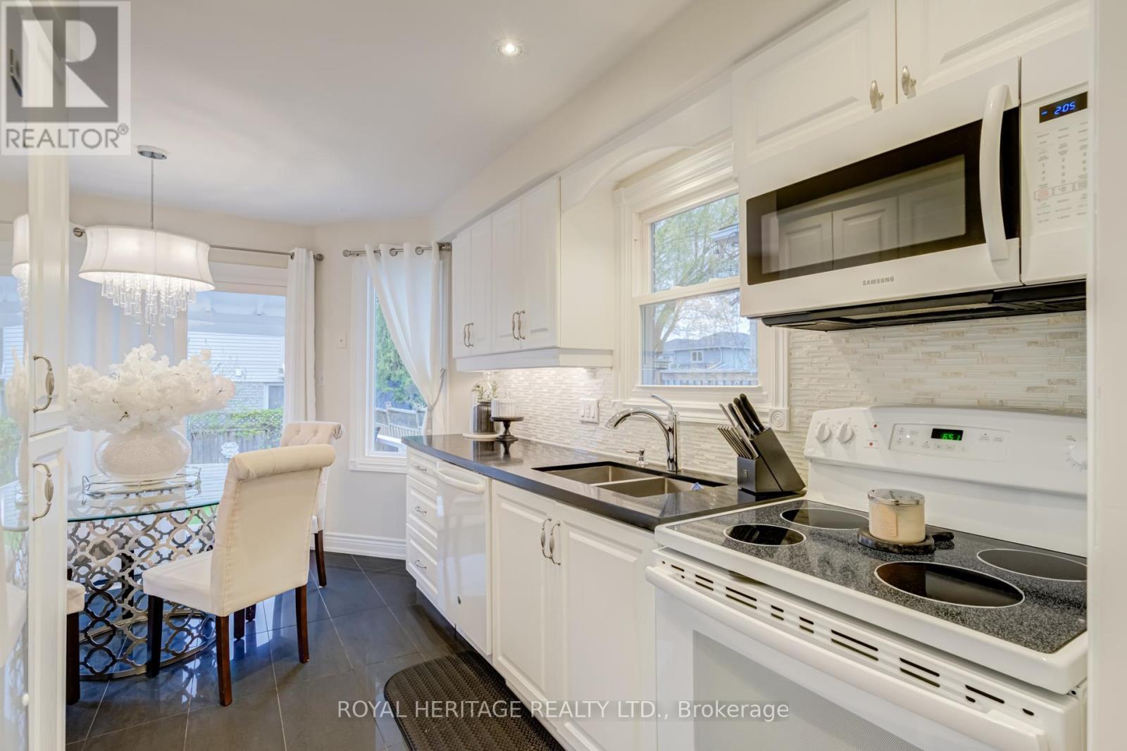 188 Adele Crescent, Oshawa, ON - Indoor Photo Showing Kitchen With Double Sink