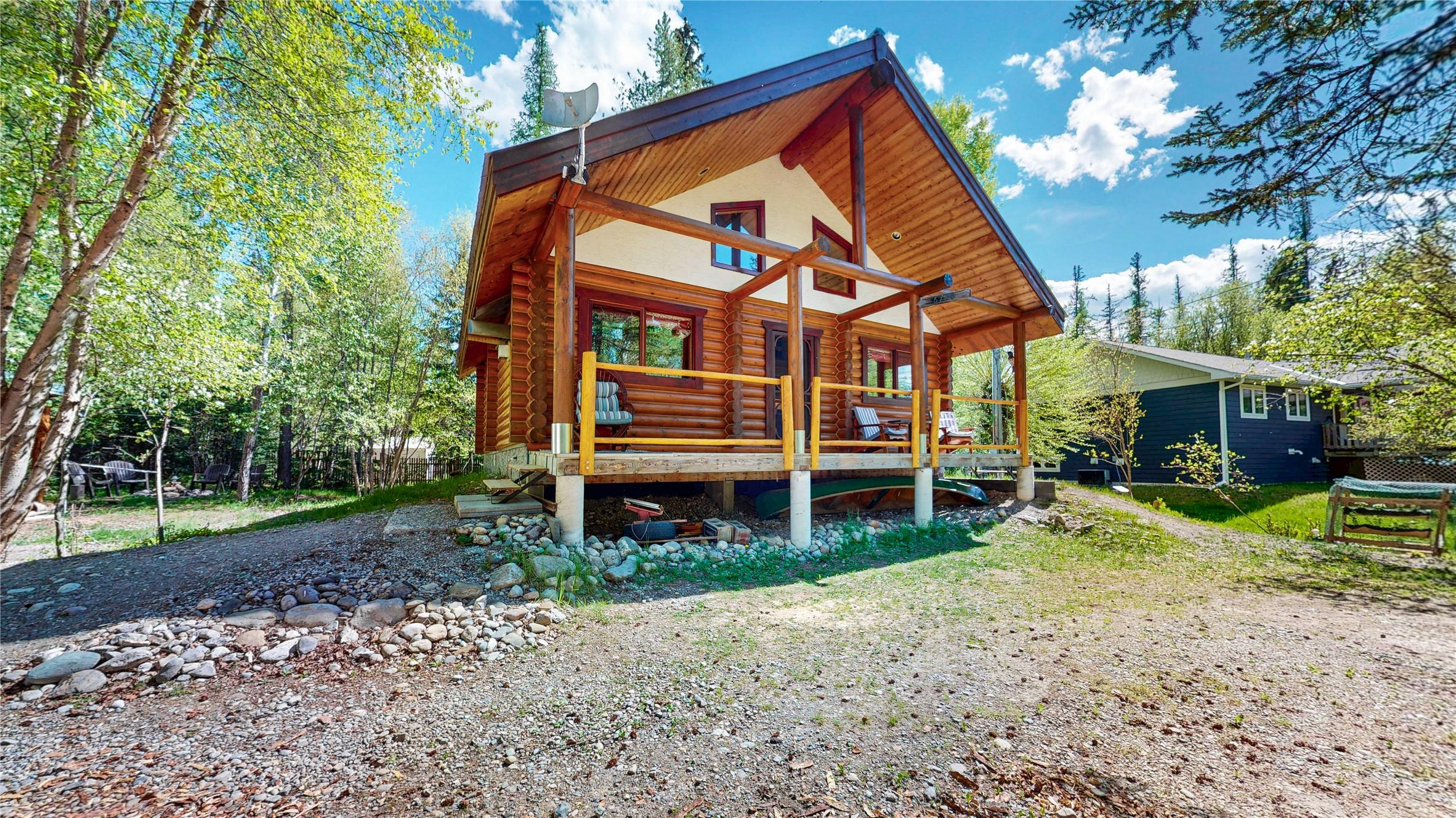6770 Hockley Road, Jaffray, BC - Outdoor