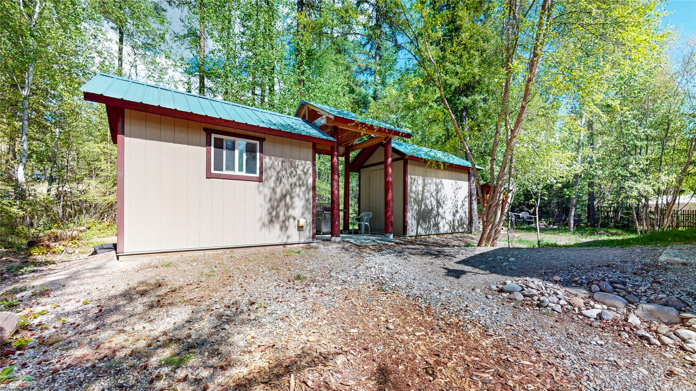 6770 Hockley Road, Jaffray, BC - Outdoor