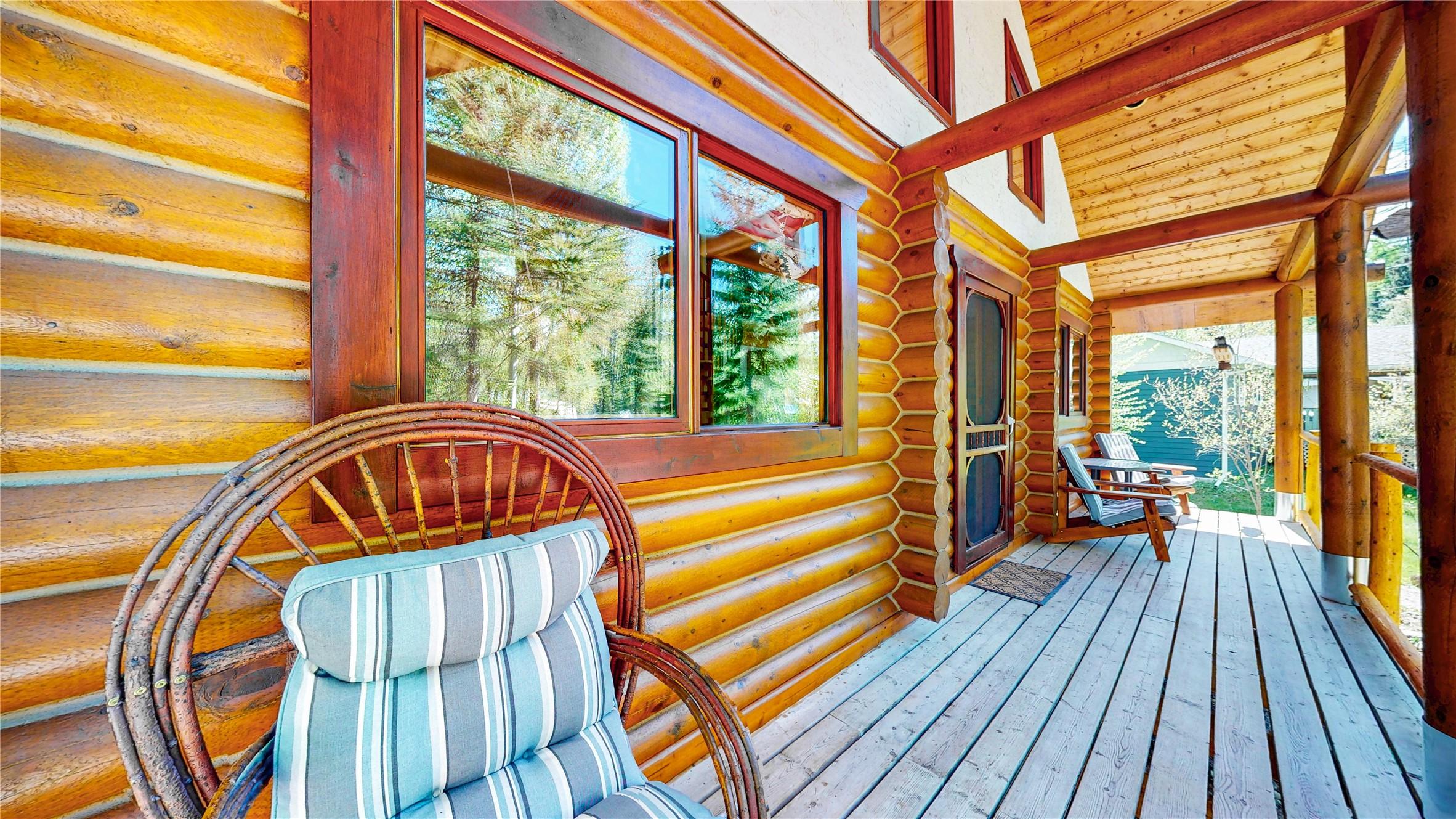 6770 Hockley Road, Jaffray, BC - With Deck Patio Veranda