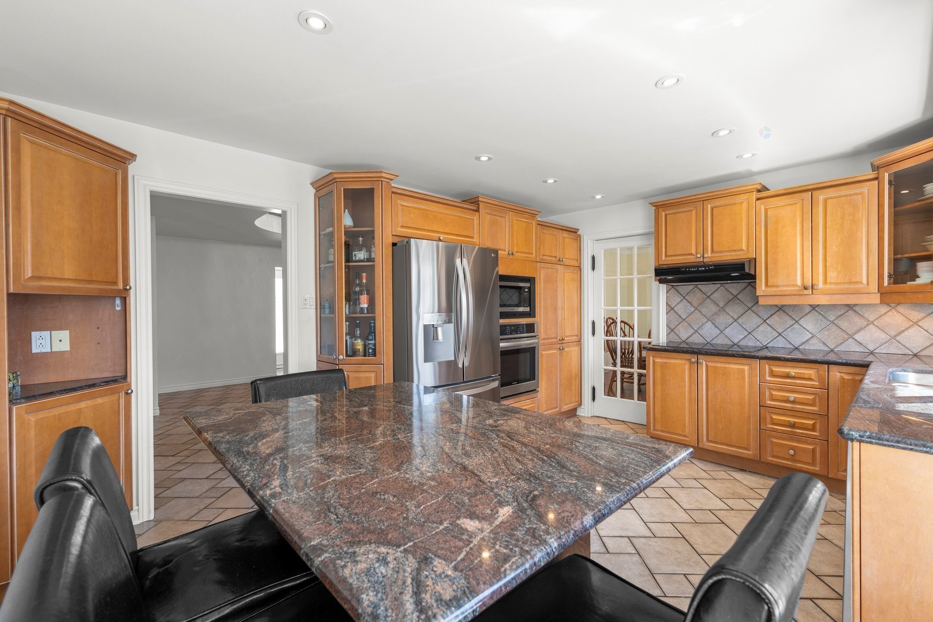 Cuisine - 65 Rue De Calais, Kirkland, QC - Indoor Photo Showing Kitchen