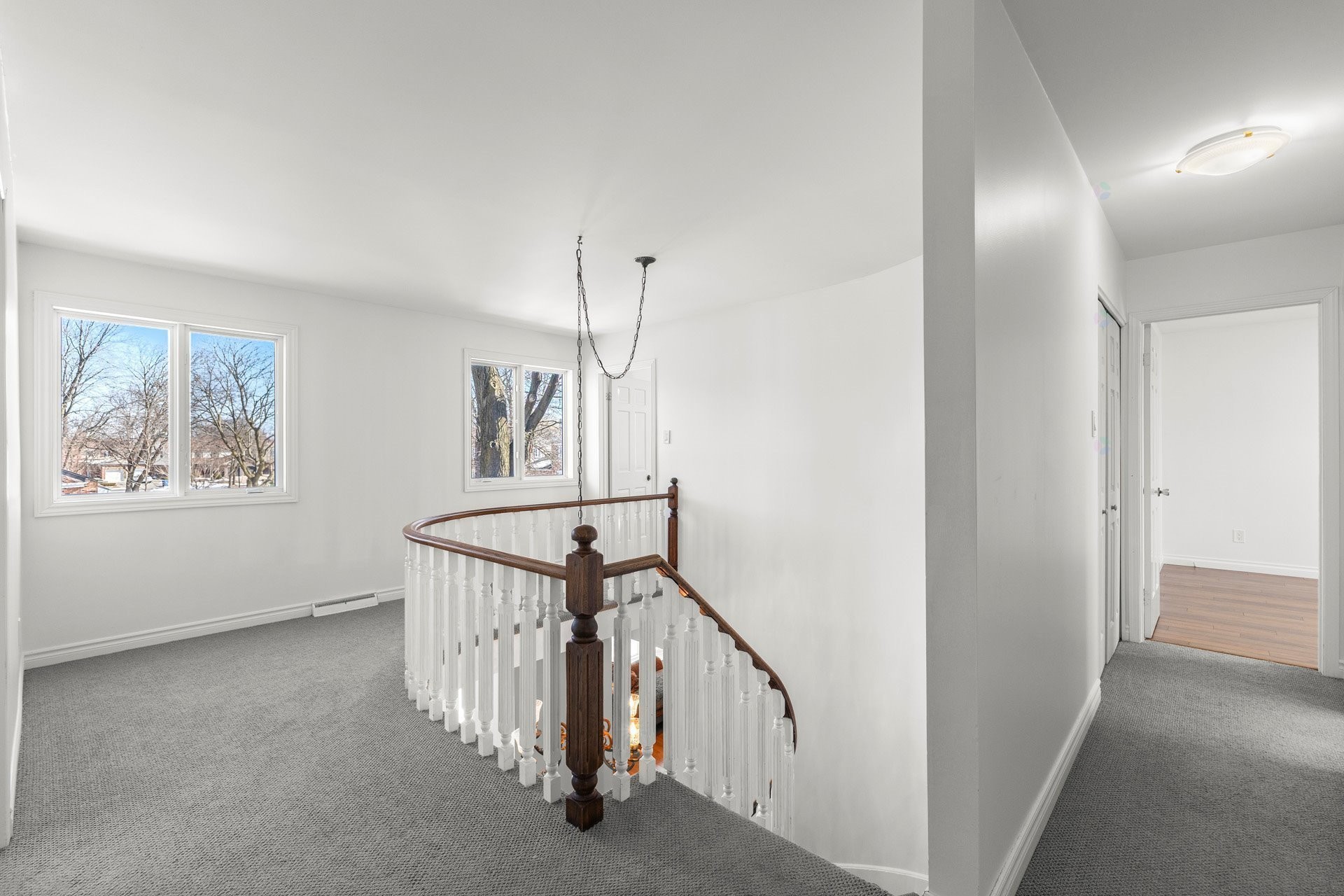 Hall d'entrée/Vestibule - 65 Rue De Calais, Kirkland, QC - Indoor Photo Showing Other Room