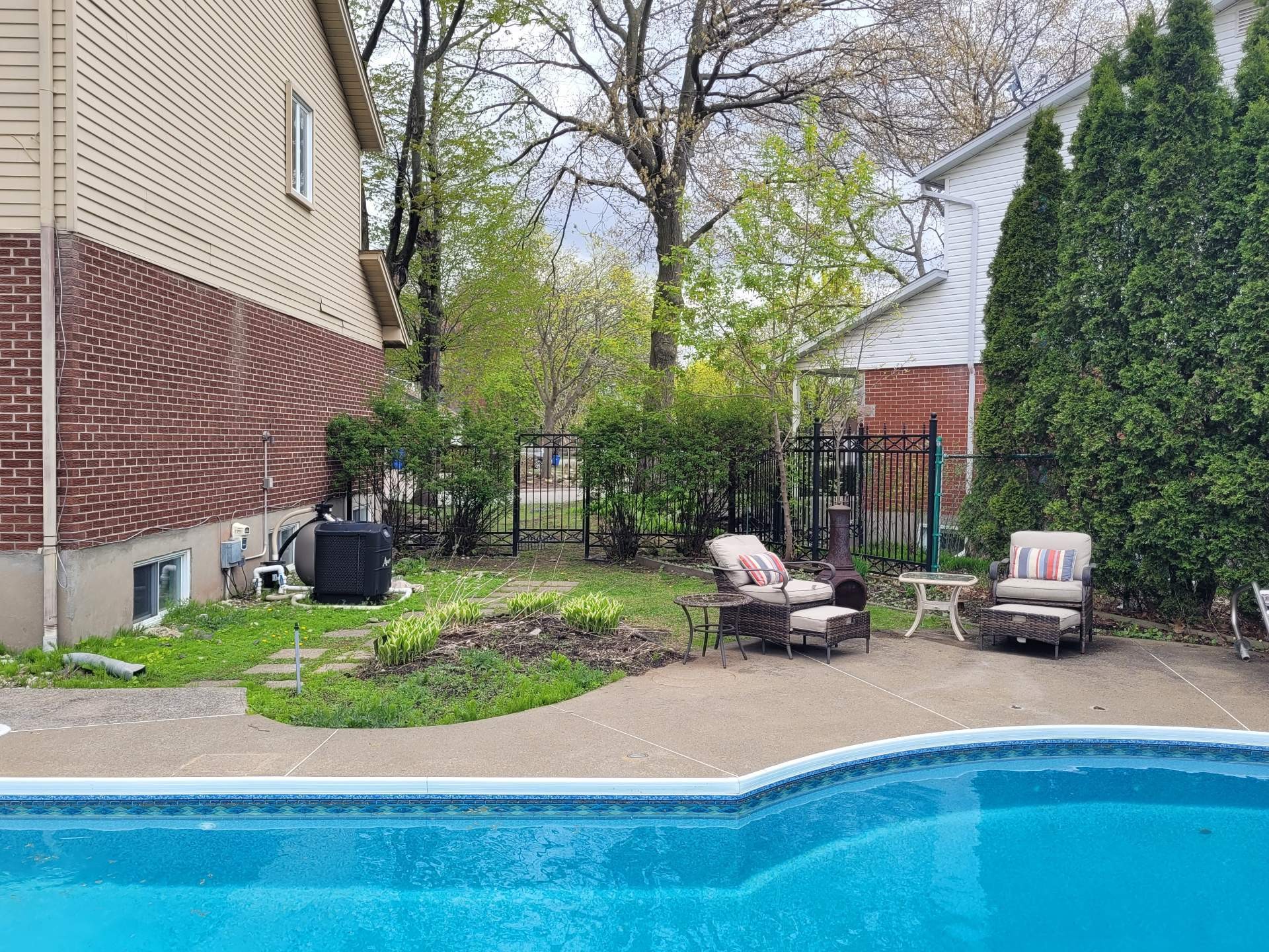 Cour - 65 Rue De Calais, Kirkland, QC - Outdoor With In Ground Pool With Backyard
