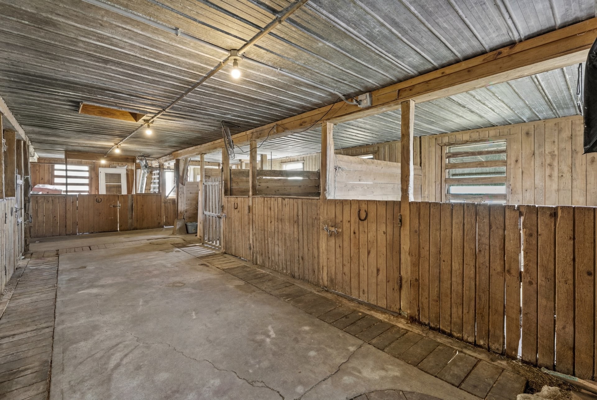 Écurie - 280 Rg Montcalm, Saint-Esprit, QC