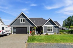 389 Whitmee Rd Qualicum Beach, BC V9K 1G1