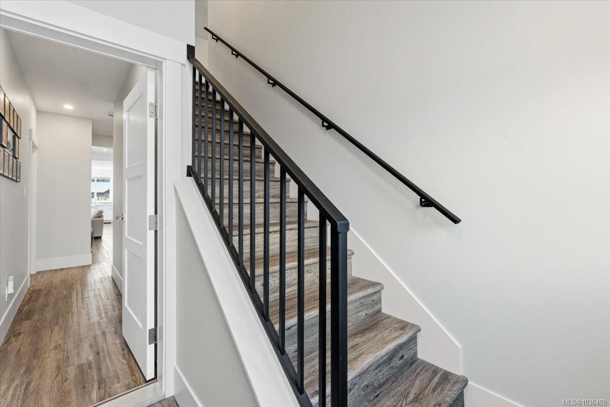 389 Whitmee Rd, Qualicum Beach, BC