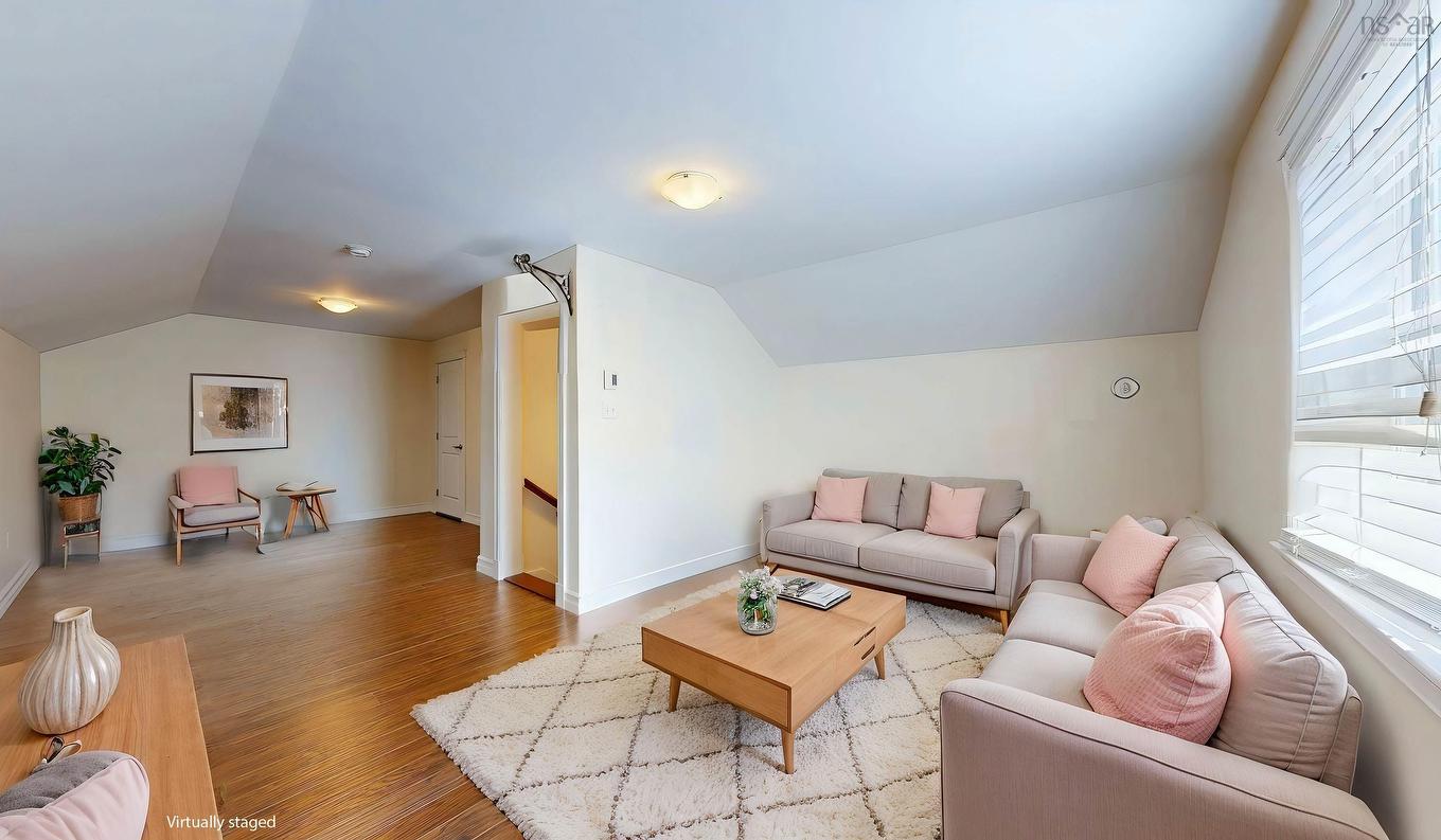 14 Roundhouse Drive, Bridgewater, NS