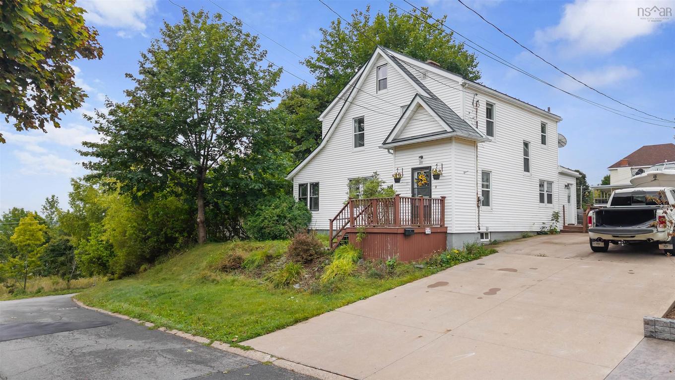 28 Mitchell Street, New Glasgow, NS