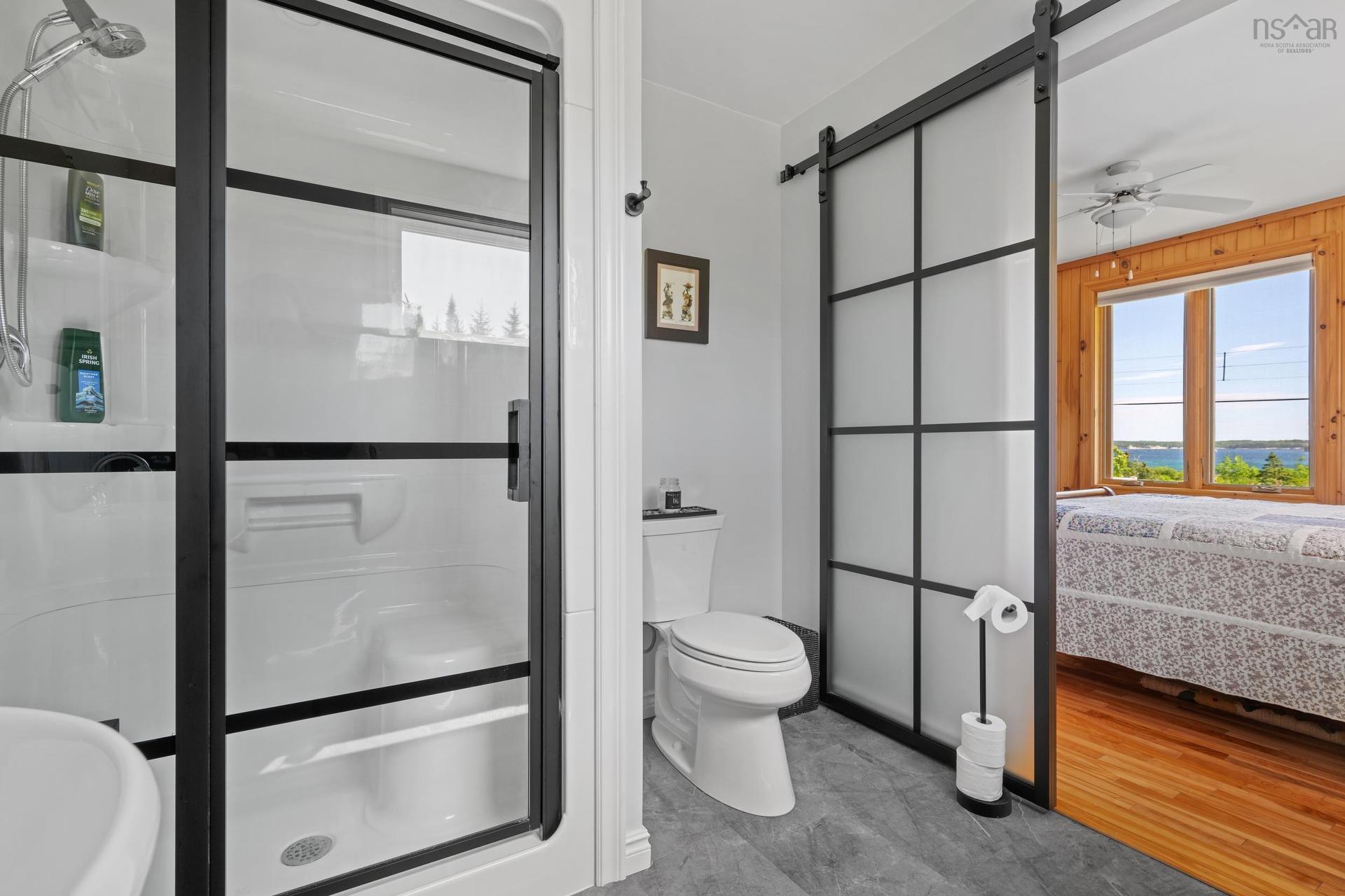48 Backman Road, Bayswater, NS - Indoor Photo Showing Bathroom