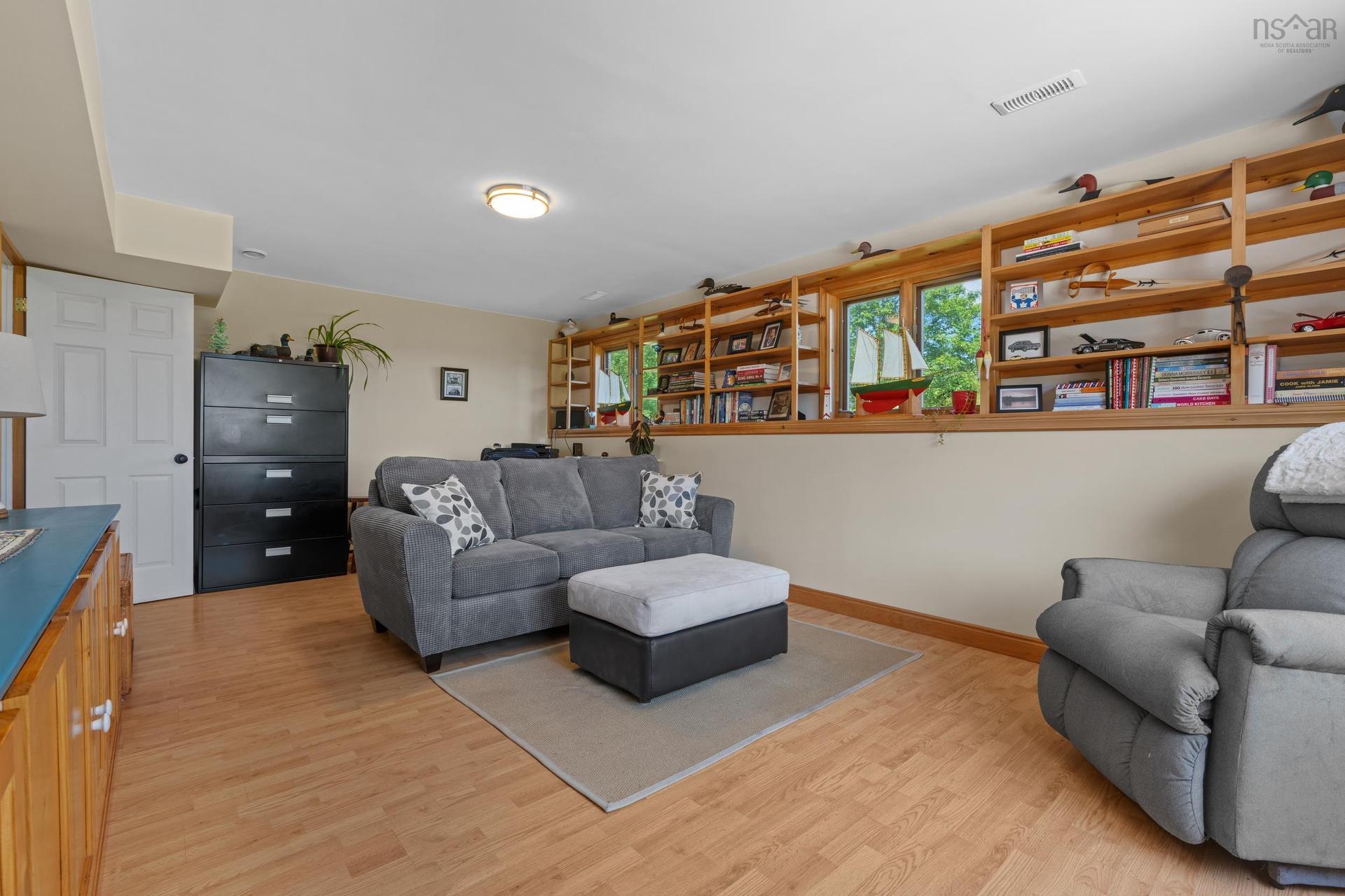 48 Backman Road, Bayswater, NS - Indoor Photo Showing Living Room