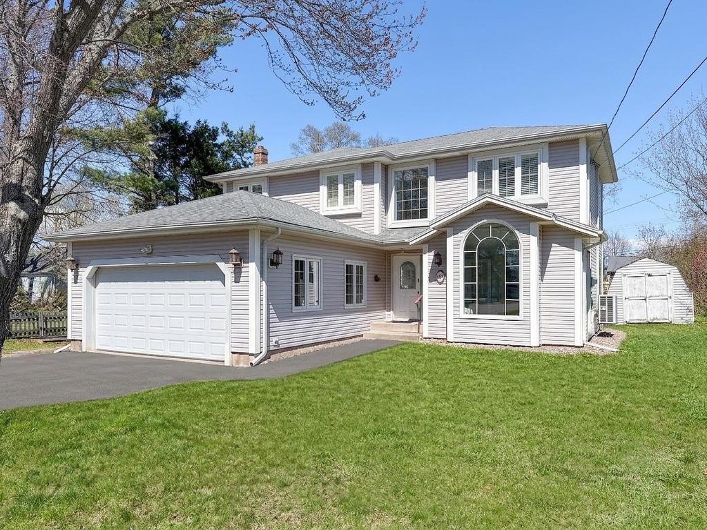 16 Lansdowne Avenue, Charlottetown, PE - Outdoor