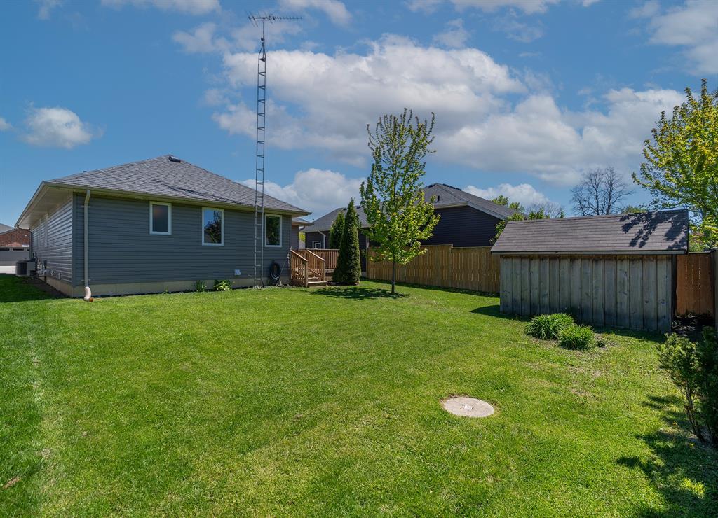 353 Gables Avenue, Petrolia, ON