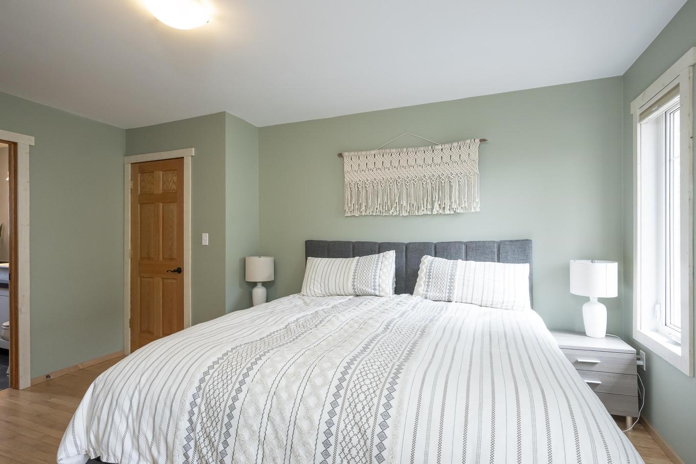 286 Van Horne Street, Thunder Bay, ON - Indoor Photo Showing Bedroom