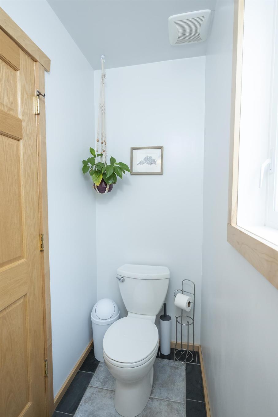 286 Van Horne Street, Thunder Bay, ON - Indoor Photo Showing Bathroom