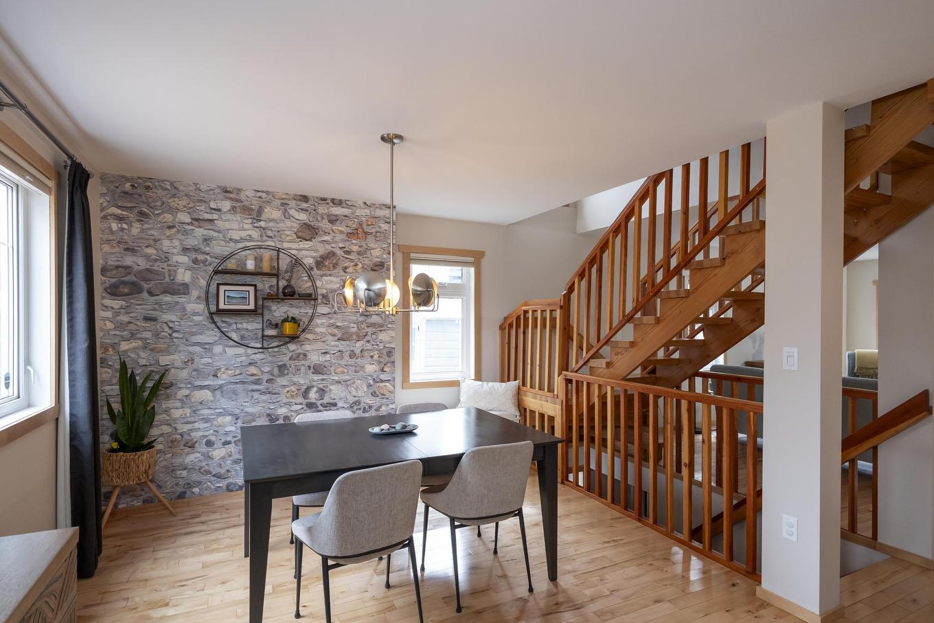 286 Van Horne Street, Thunder Bay, ON - Indoor Photo Showing Dining Room