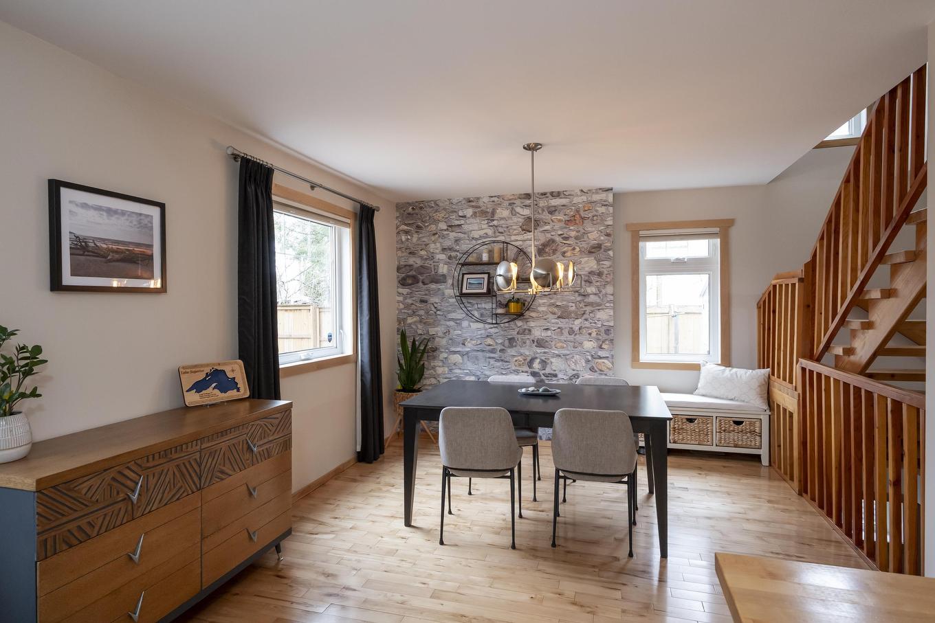 286 Van Horne Street, Thunder Bay, ON - Indoor Photo Showing Dining Room