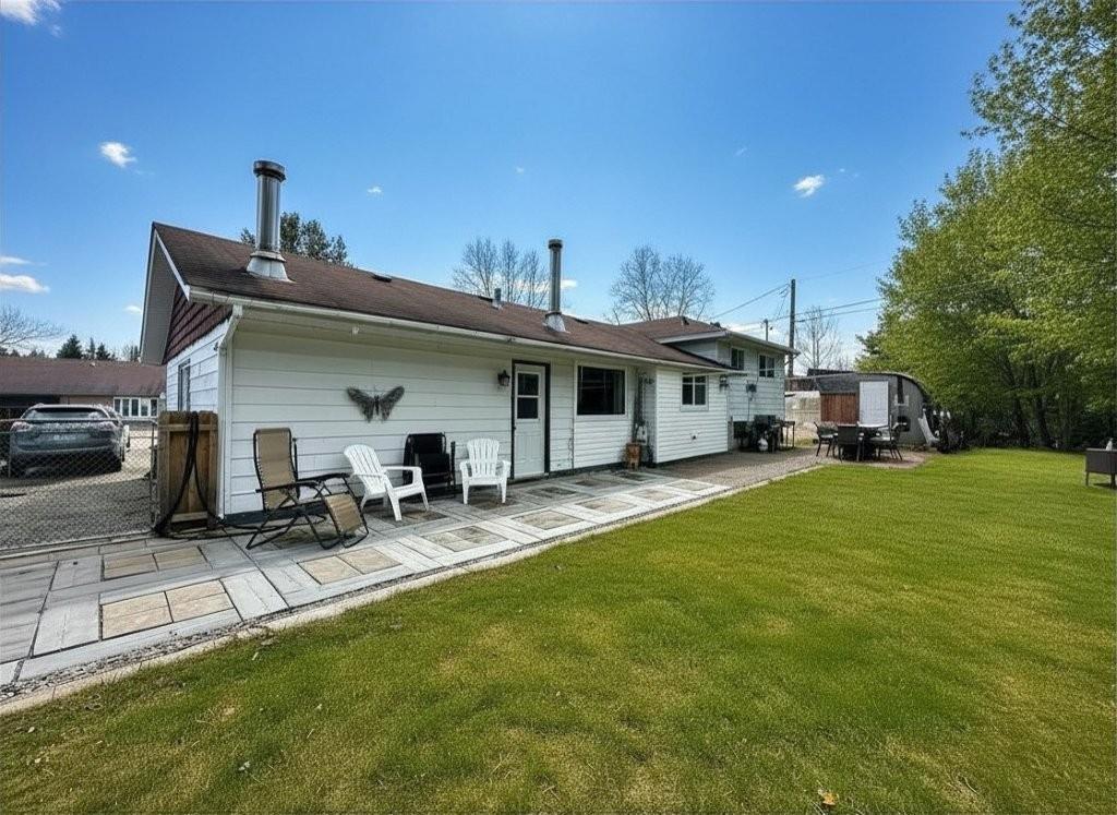 16 Terrace Heights Drive, Terrace Bay, ON - Outdoor With Deck Patio Veranda