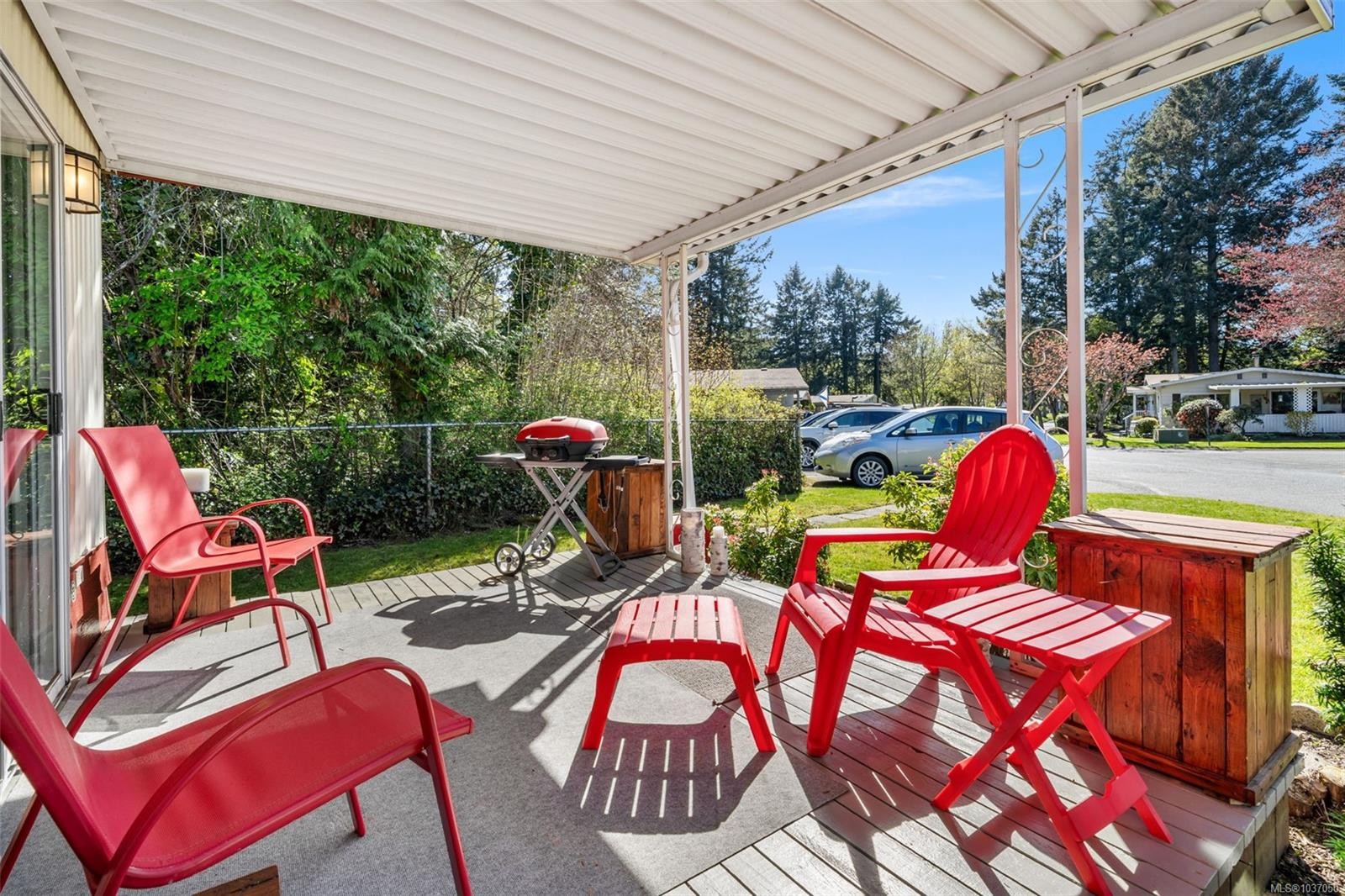 2129 Summergate Blvd, Sidney, BC