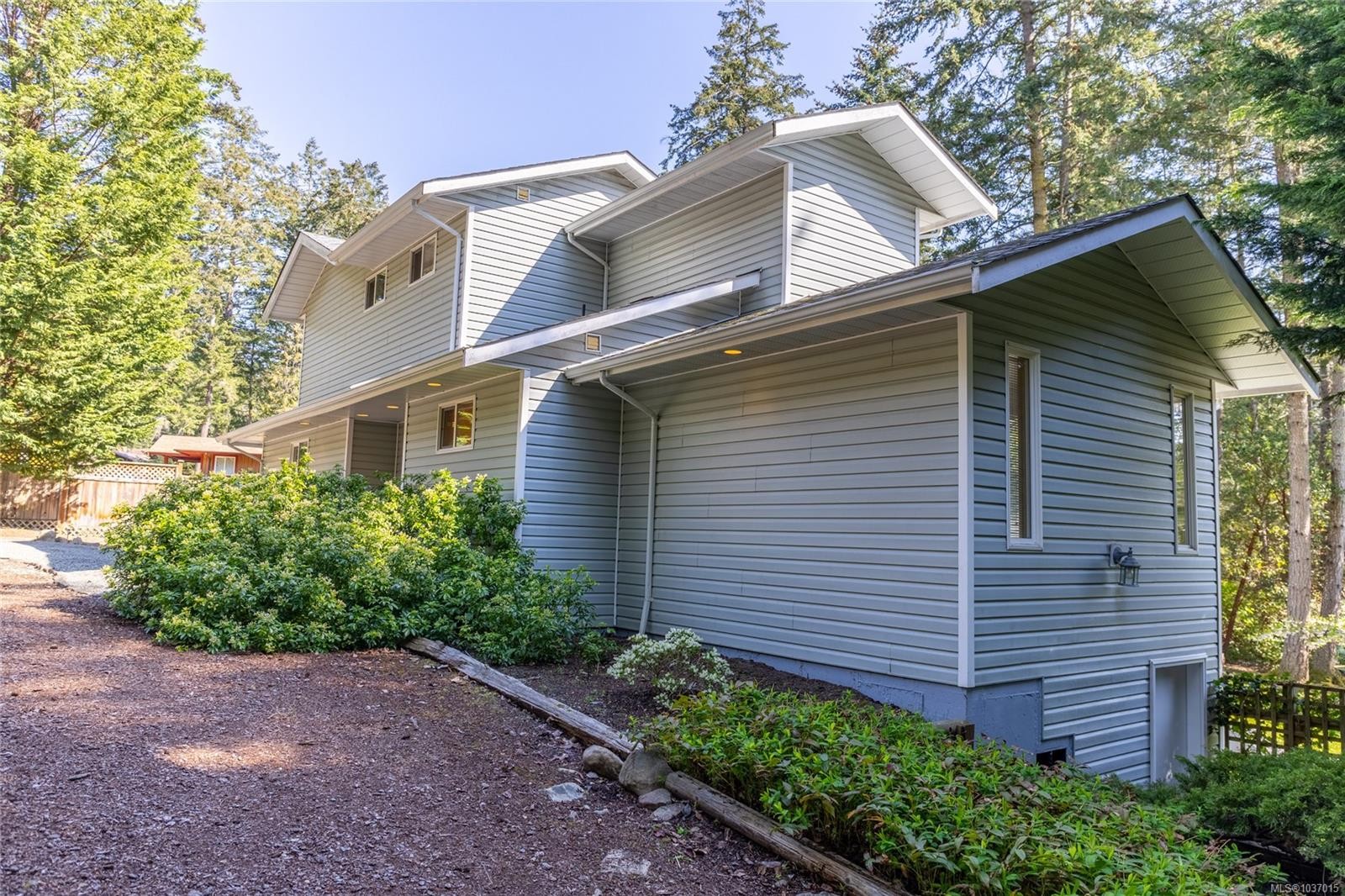 3721 Rum Rd, Pender Island, BC