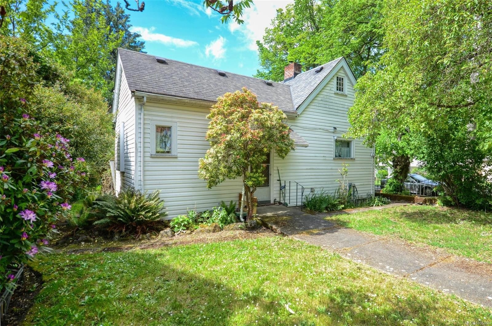 90 Obed Ave, Saanich, BC