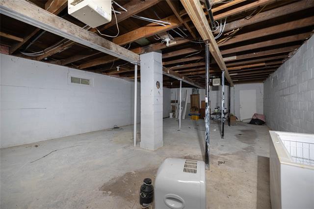 1 South Dr, Eriksdale, MB