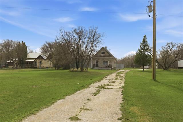 1 South Dr, Eriksdale, MB